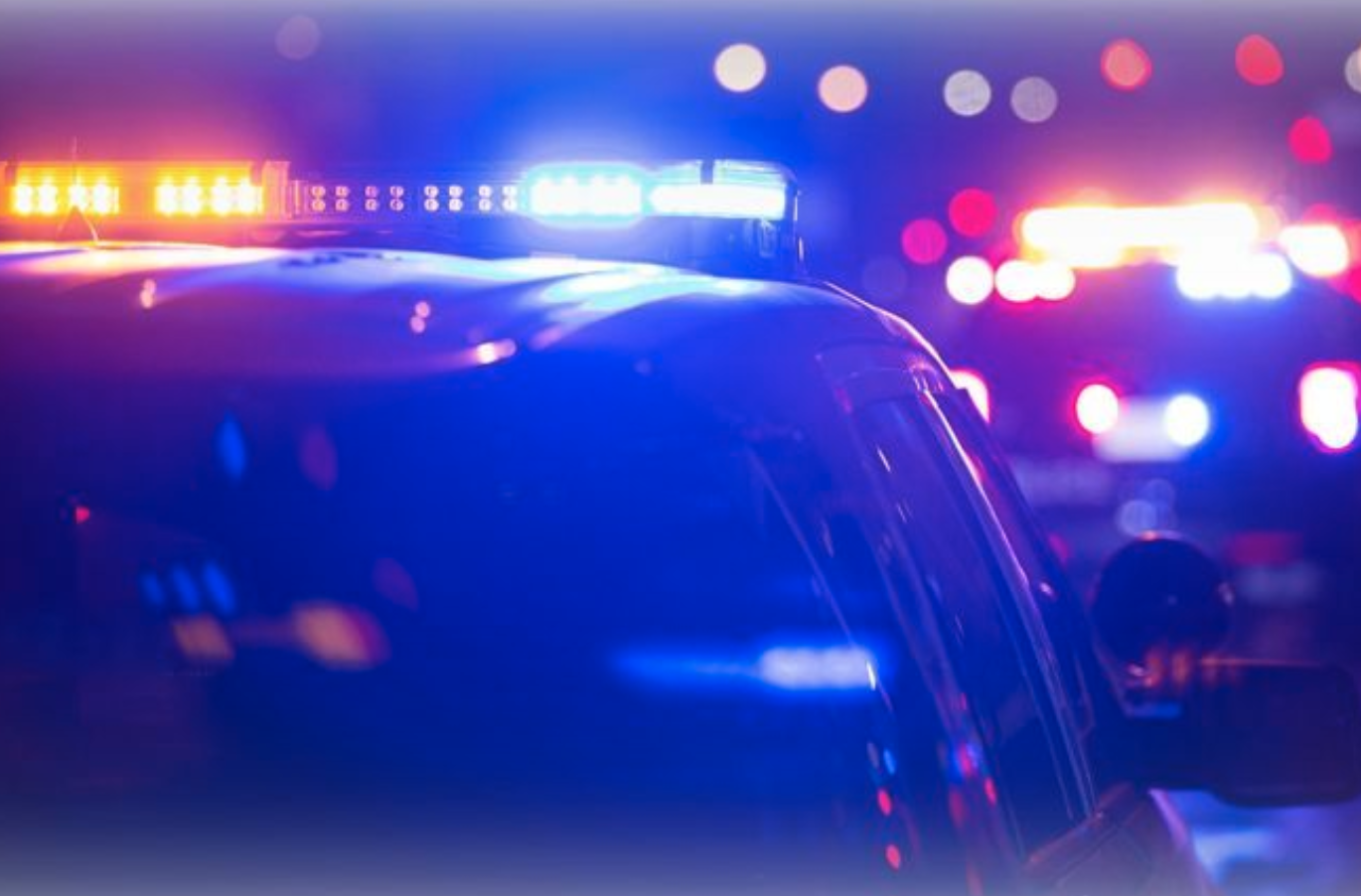 南卡罗来纳州社区举报非法扑克游戏；三人在突袭中被捕